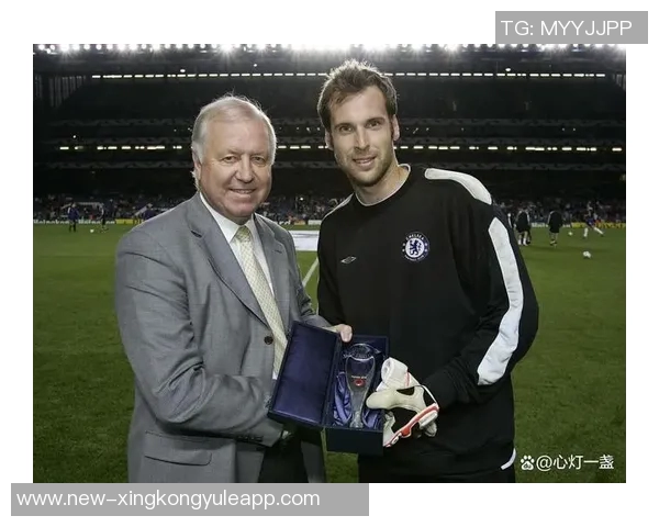 弗里克谈国王杯门将选择强调胜利对皇马的压力与球队无关