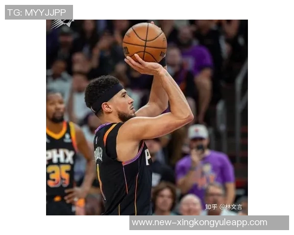 布克高效发挥助球队取胜13投6中贡献19分6板5助3断正负值17